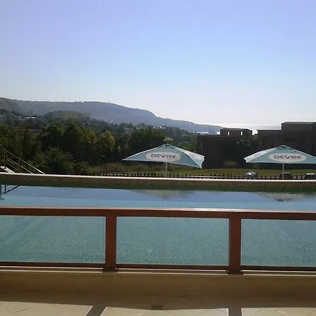 Apartment In Garden Palace