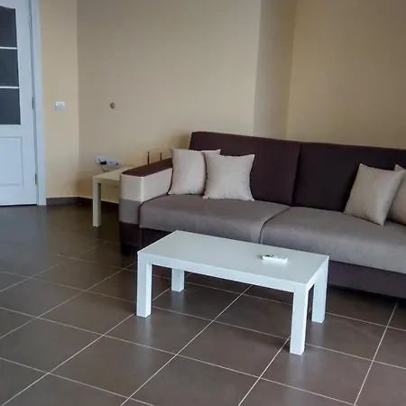 Apartment In Garden Palace