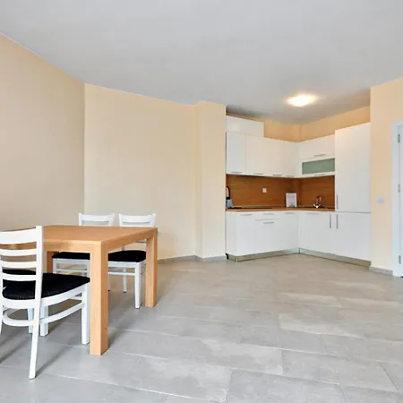 Apartment In Garden Palace *